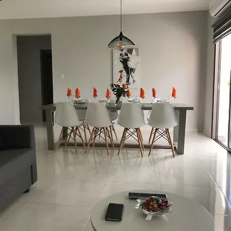 Mare Monte Seaview Boutique Apartamento Pafos